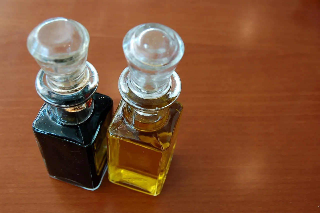 Schimmelbekämpfung mit Essig: Tipps und Tricks