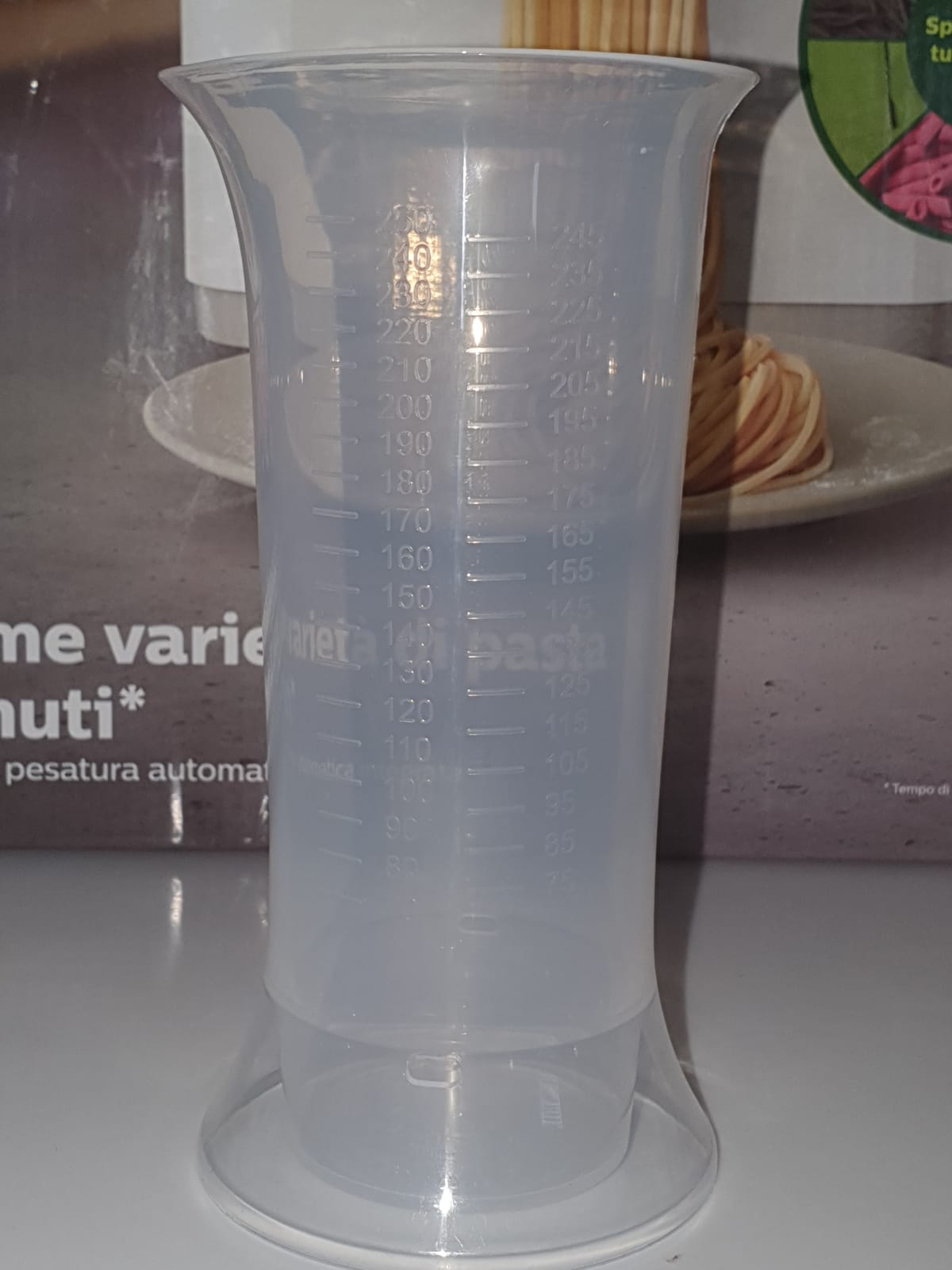 Messbecher