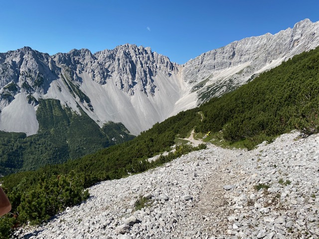 Weg schroff